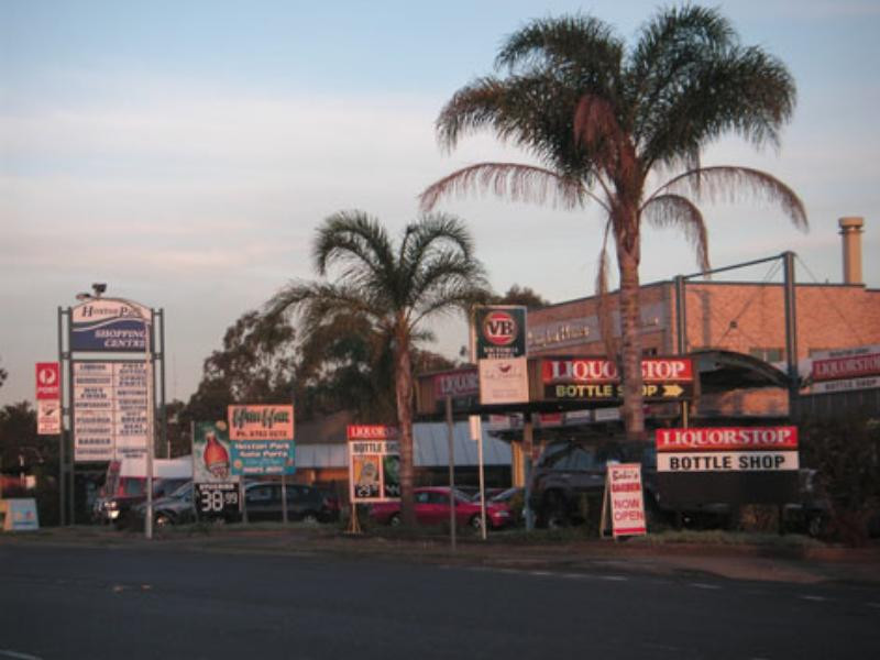 Hoxton Park