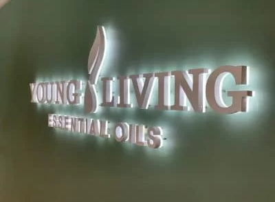 BACKLIT 3D LETTERING